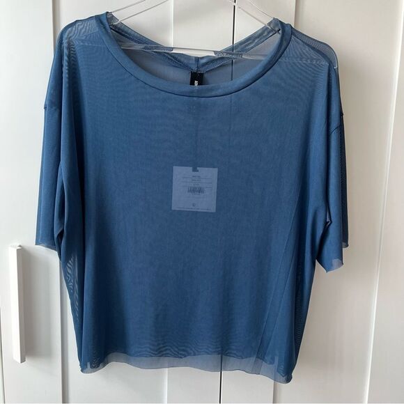 Agnes & Dora Blue Mesh Oversize Stretch T-Shirt Top small NWT - Picture 3 of 13